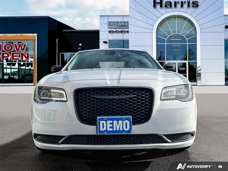 chrysler 300 2022 - 2