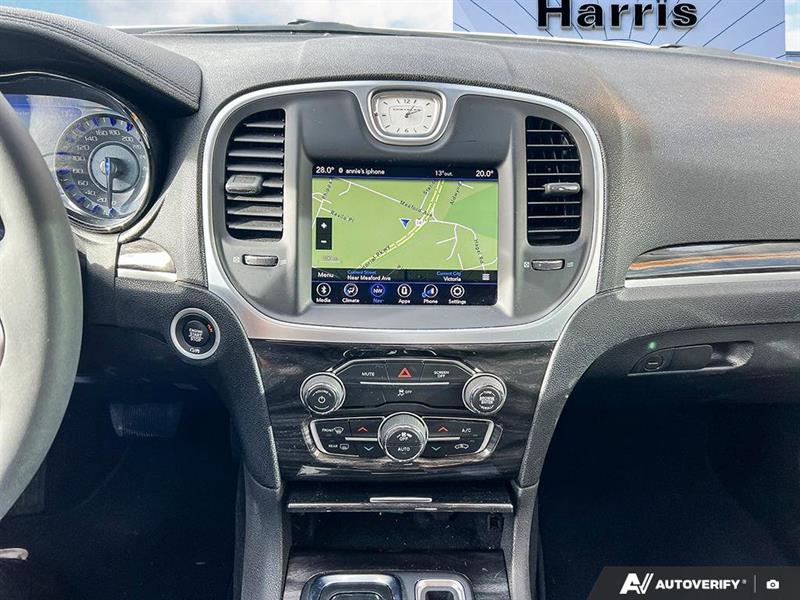 chrysler 300 2022 - 19