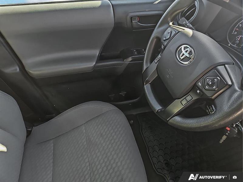 toyota Tacoma 2021 - 17