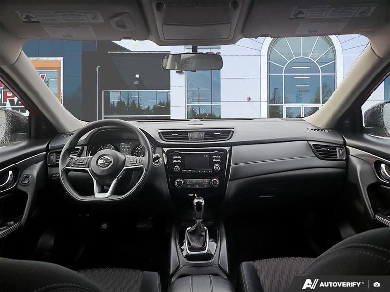 nissan Rogue 2017 - 24