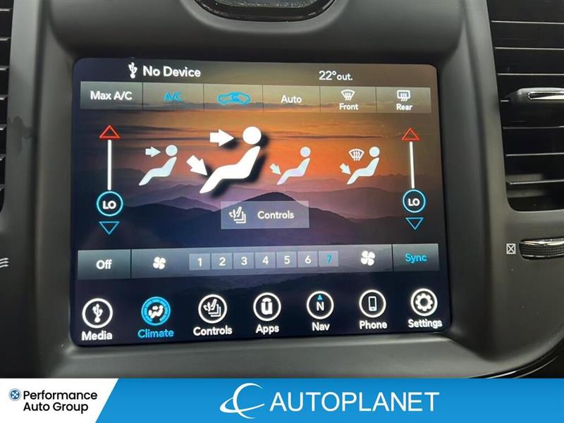 chrysler 300S 2023 - 29