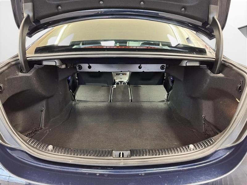 mercedes-benz C-Class 2021 - 23