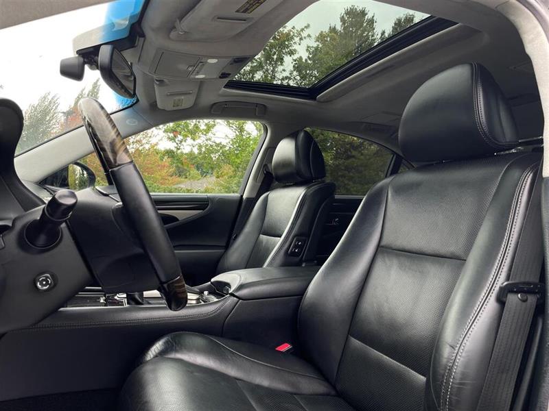 lexus LS 460 2013 - 17