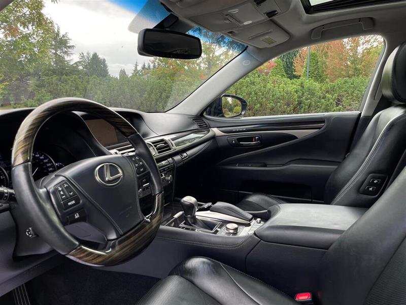lexus LS 460 2013 - 18