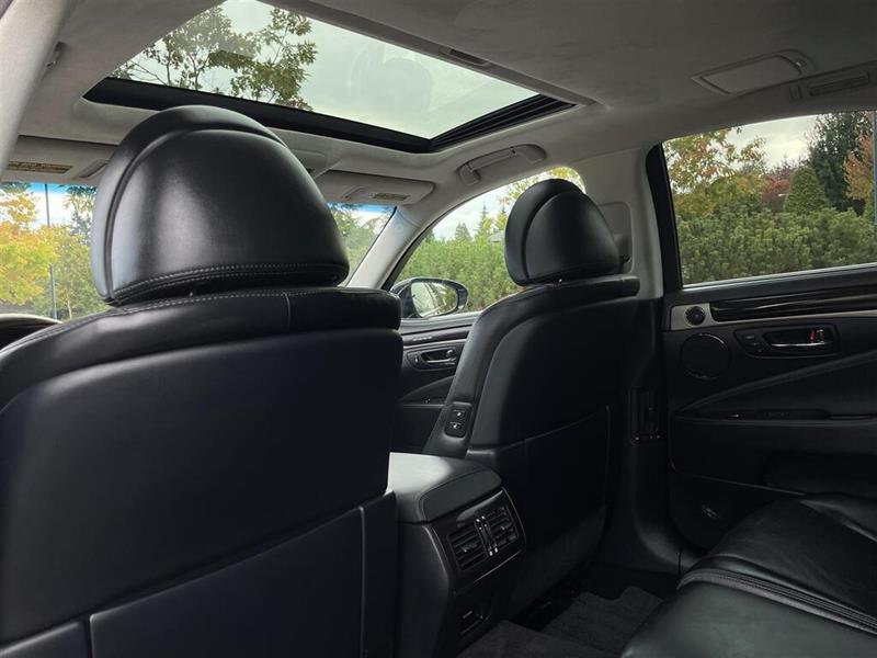 lexus LS 460 2013 - 19