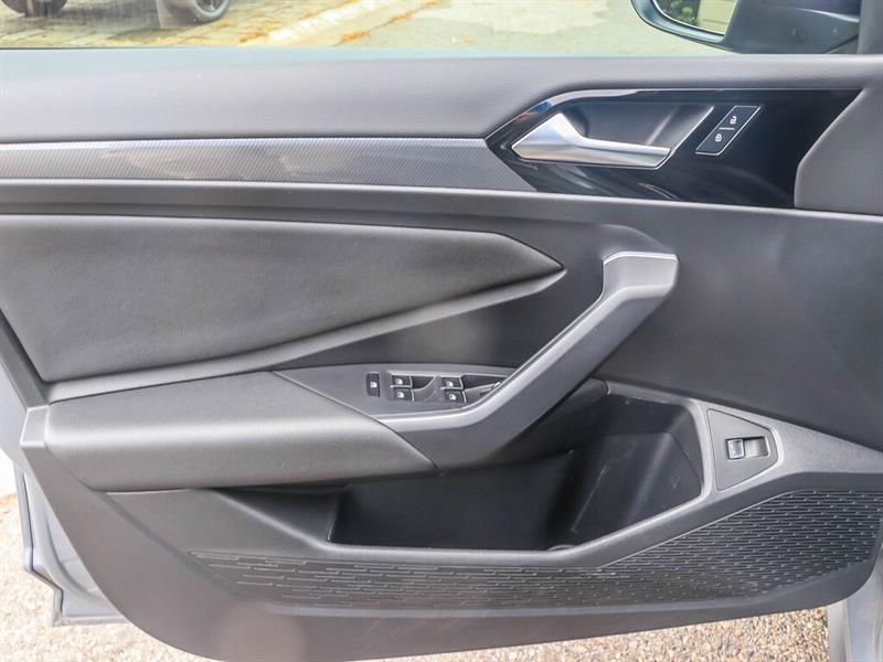 volkswagen Jetta 2021 - 8