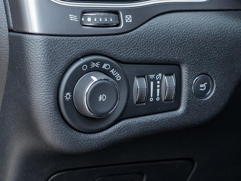 jeep Cherokee 2020 - 15