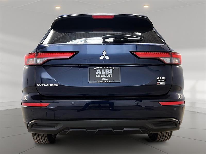 mitsubishi Outlander 2022 - 5