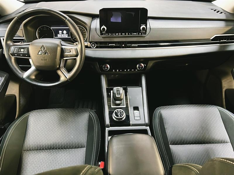 mitsubishi Outlander 2022 - 11