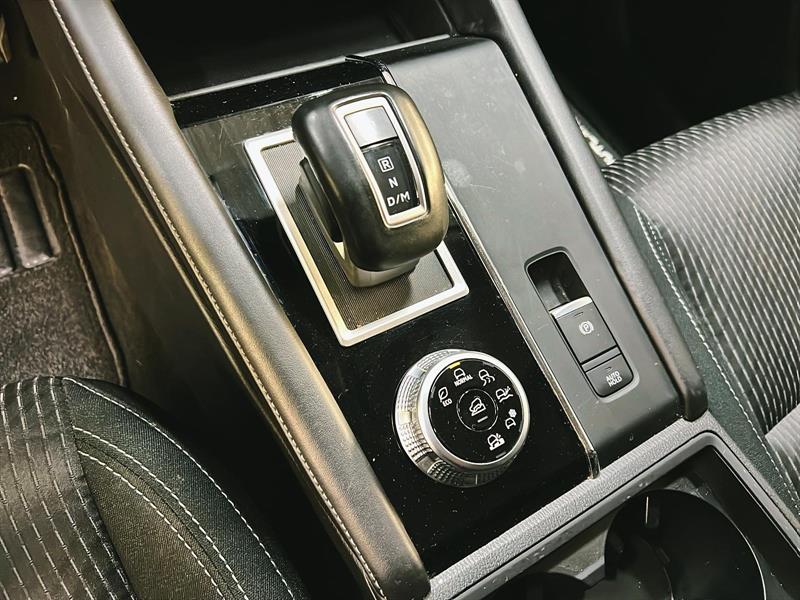 mitsubishi Outlander 2022 - 14