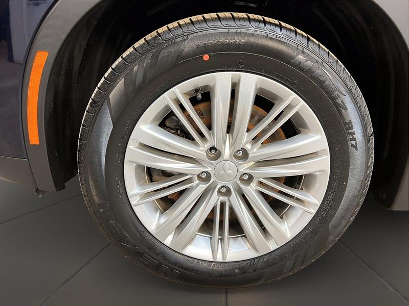 mitsubishi Outlander 2022 - 27