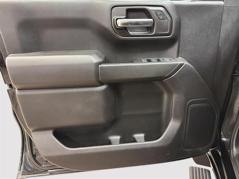 chevrolet Silverado 1500 2025 - 21