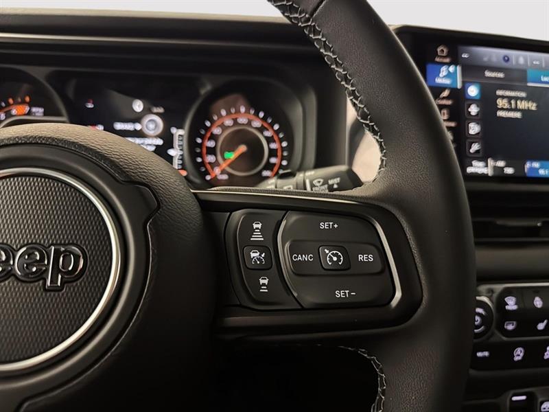 jeep Wrangler 2026 - 27