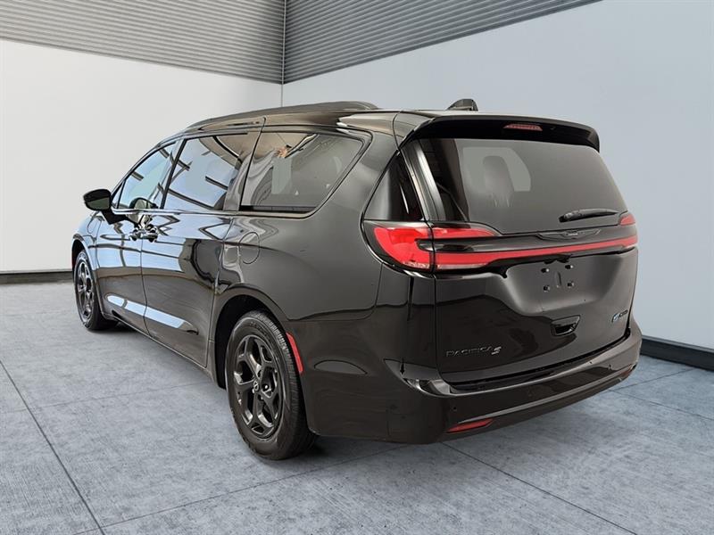 chrysler Pacifica 2026 - 10