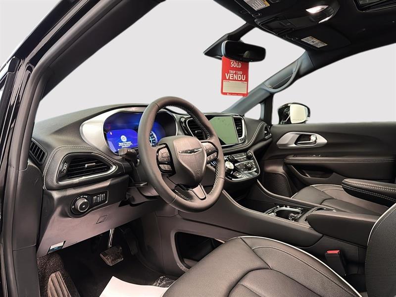 chrysler Pacifica 2026 - 18