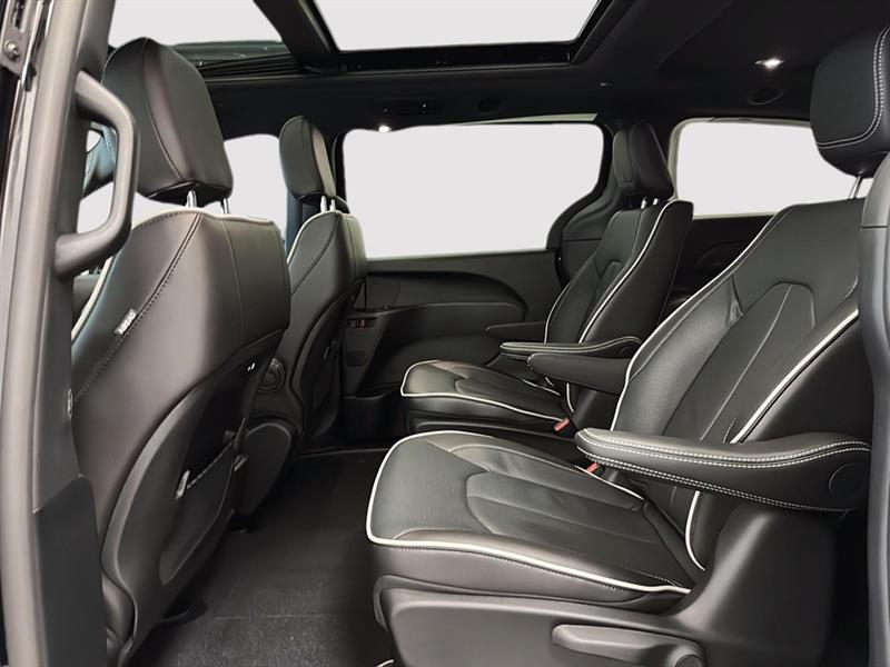 chrysler Pacifica 2026 - 24