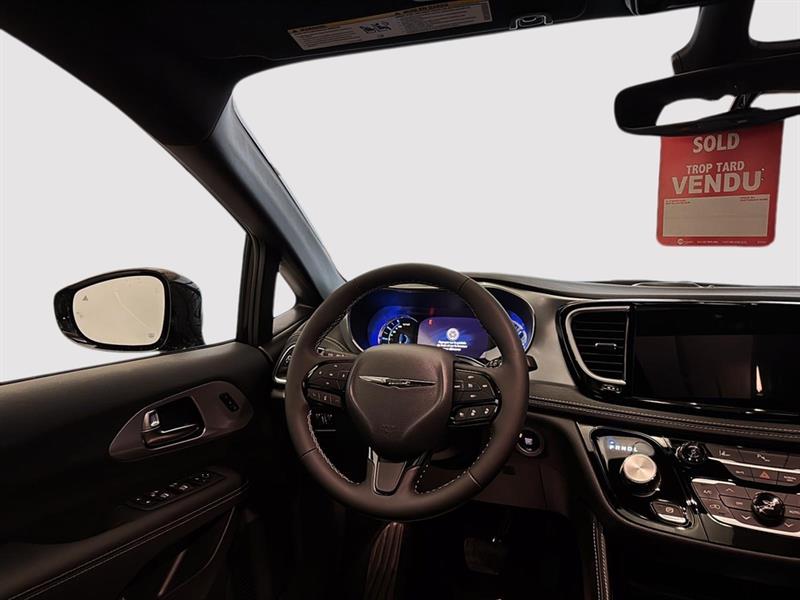 chrysler Pacifica 2026 - 30