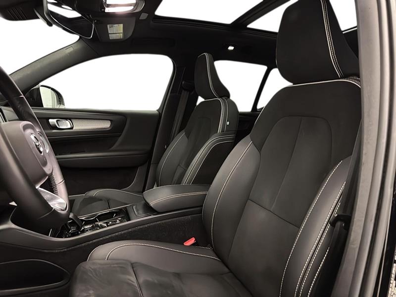 volvo XC40 PLUS 2023 - 21