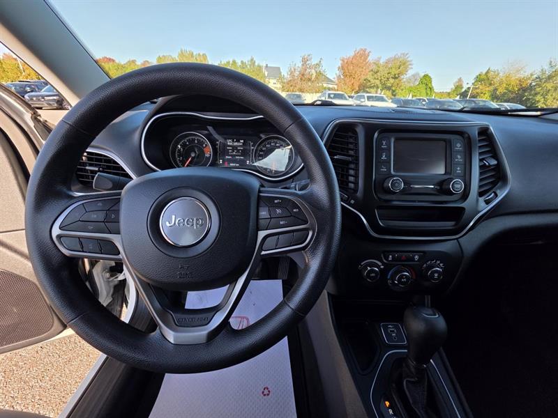 jeep Cherokee 2019 - 11
