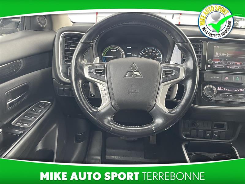 mitsubishi Outlander rechargeable 2018 - 15