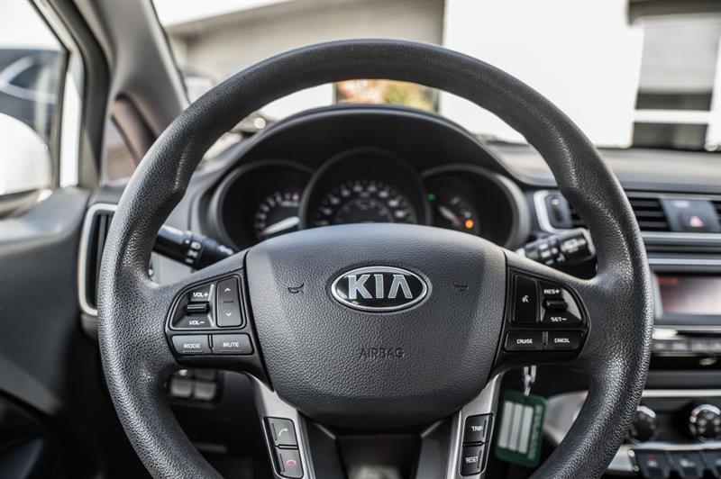 kia Rio 2017 - 16