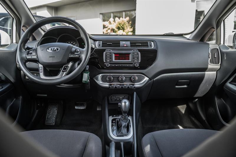 kia Rio 2017 - 24