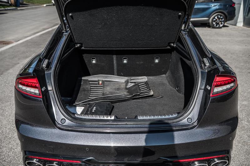 kia Stinger 2023 - 10