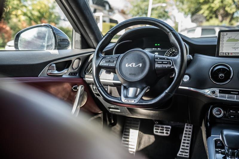 kia Stinger 2023 - 32