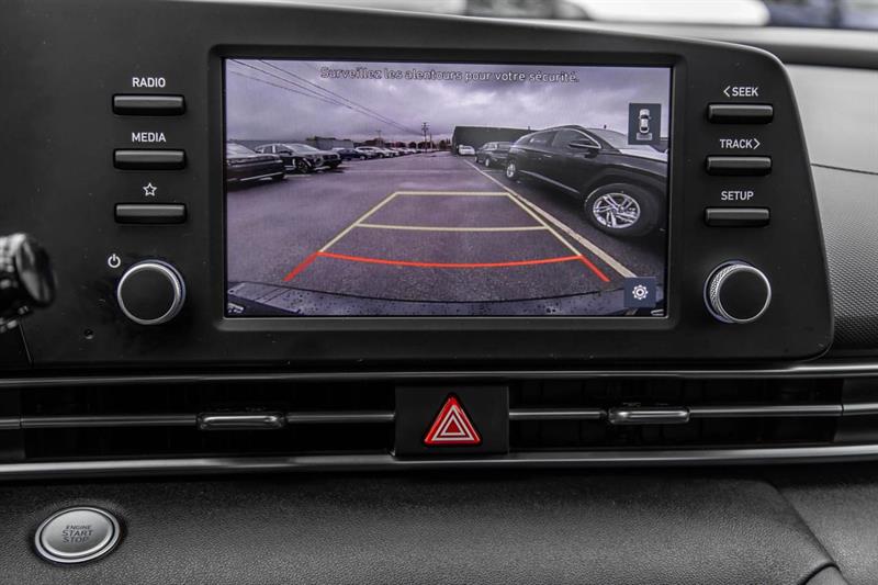 hyundai Elantra 2021 - 24