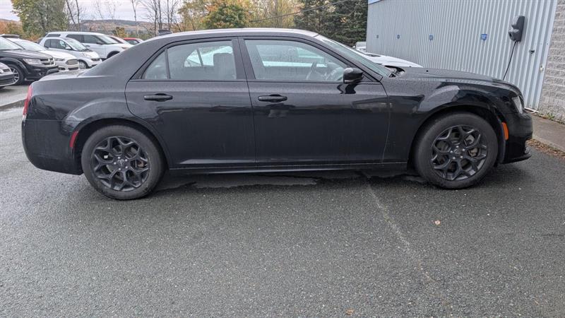 chrysler 300 2023 - 5