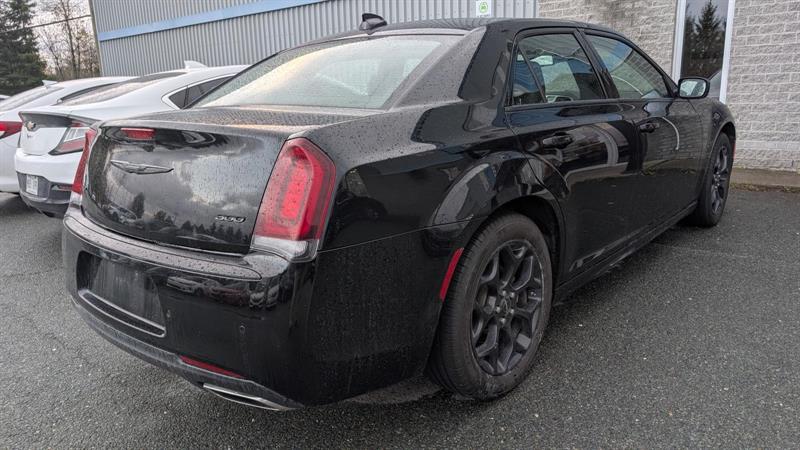 chrysler 300 2023 - 6