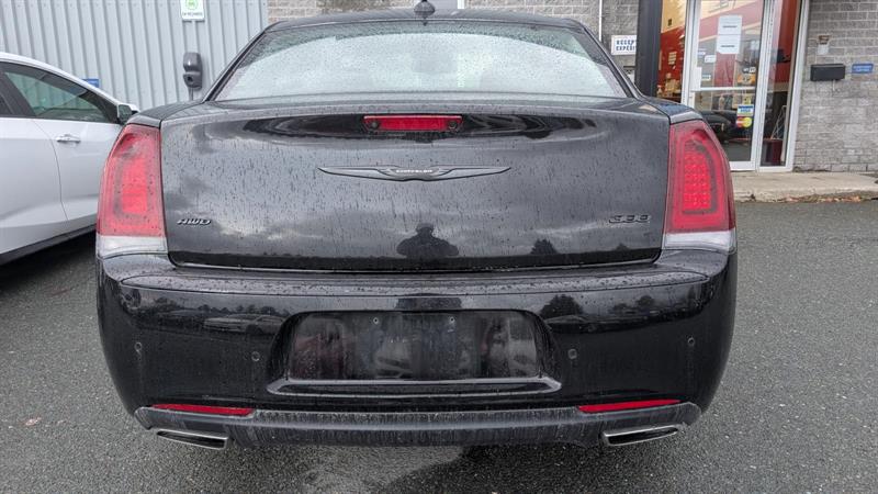 chrysler 300 2023 - 7