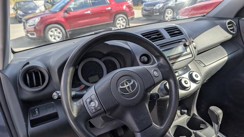 toyota RAV4 2012 - 9