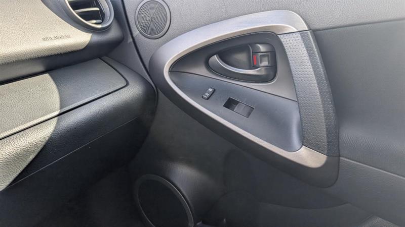 toyota RAV4 2012 - 22