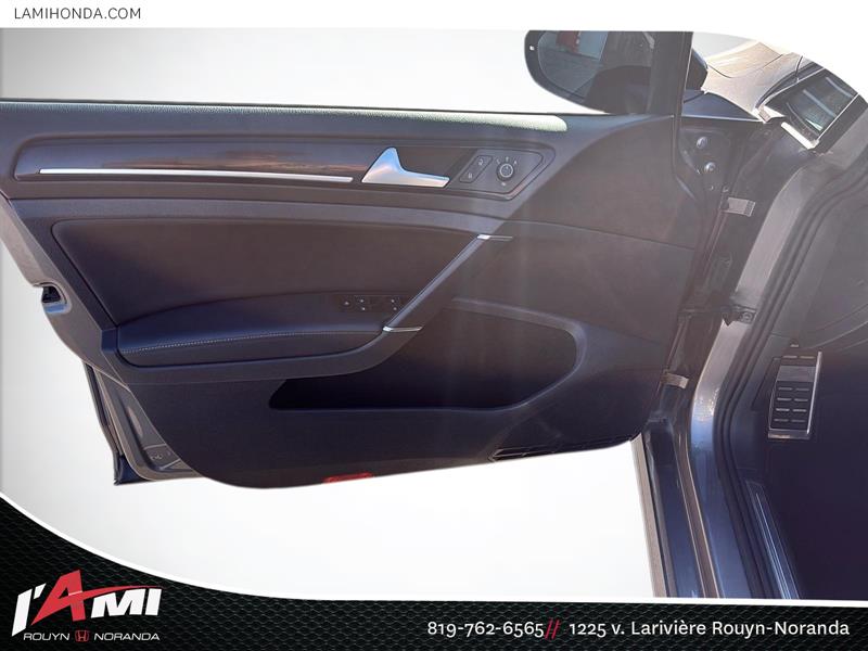 volkswagen Golf R 2017 - 11