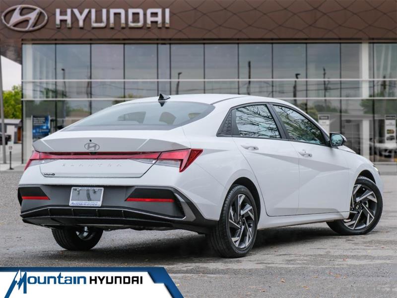 hyundai Elantra 2024 - 2