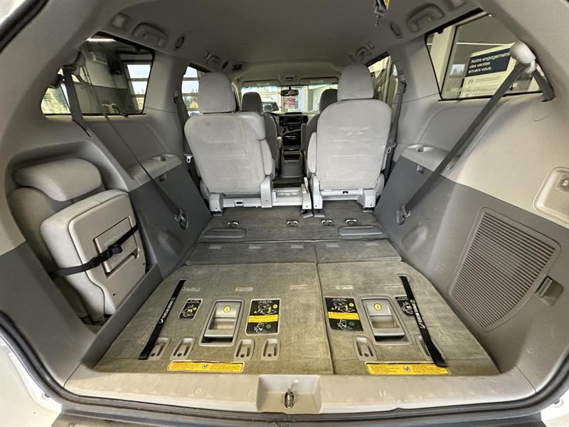 toyota Sienna 2014 - 10