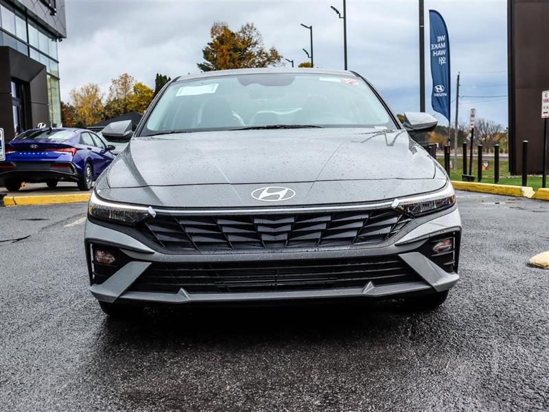 hyundai Elantra 2025 - 2