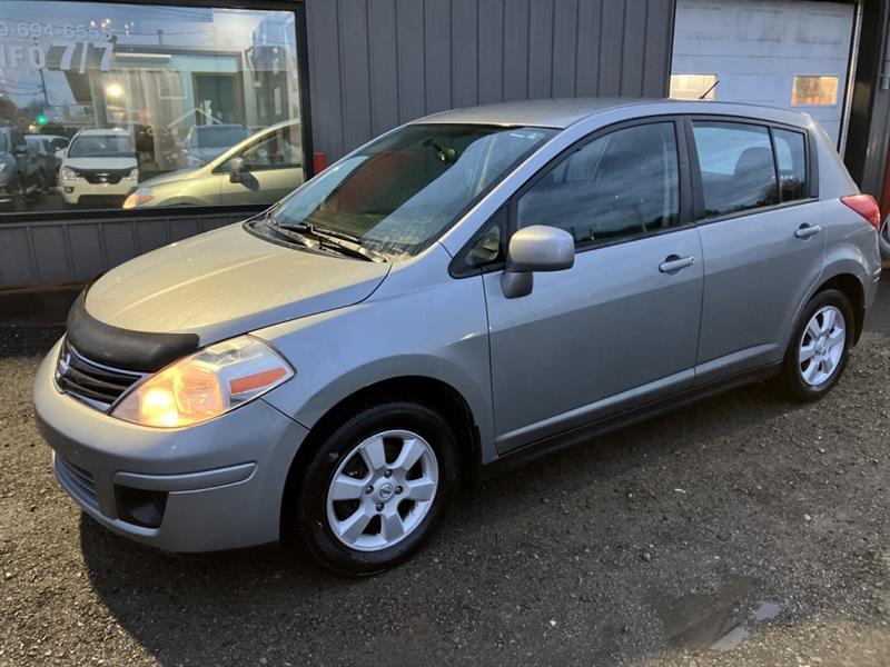 nissan Versa 2011