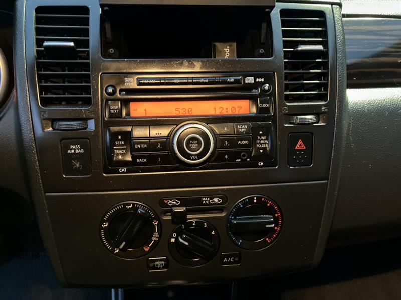 nissan Versa 2011 - 13