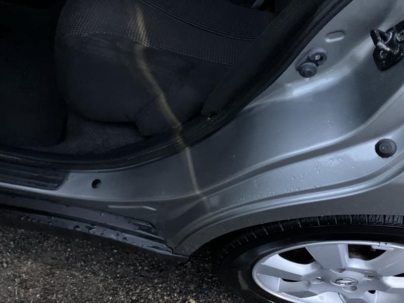 nissan Versa 2011 - 16