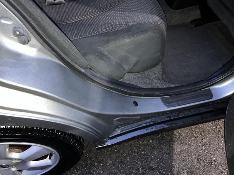 nissan Versa 2011 - 17