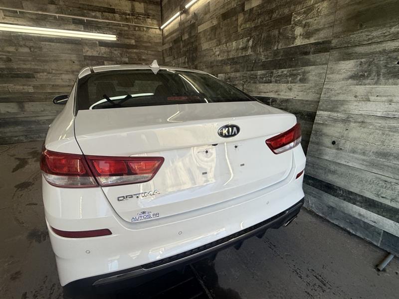 kia Optima 2019 - 17