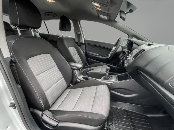 kia 5 portes Forte 2016 - 18