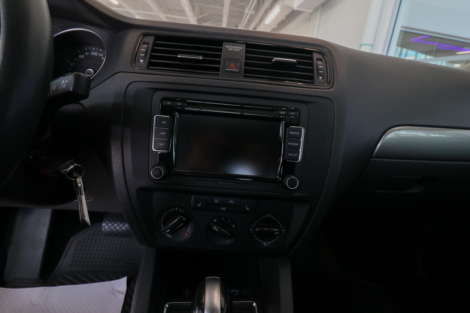 volkswagen Jetta Sedan 2015 - 12