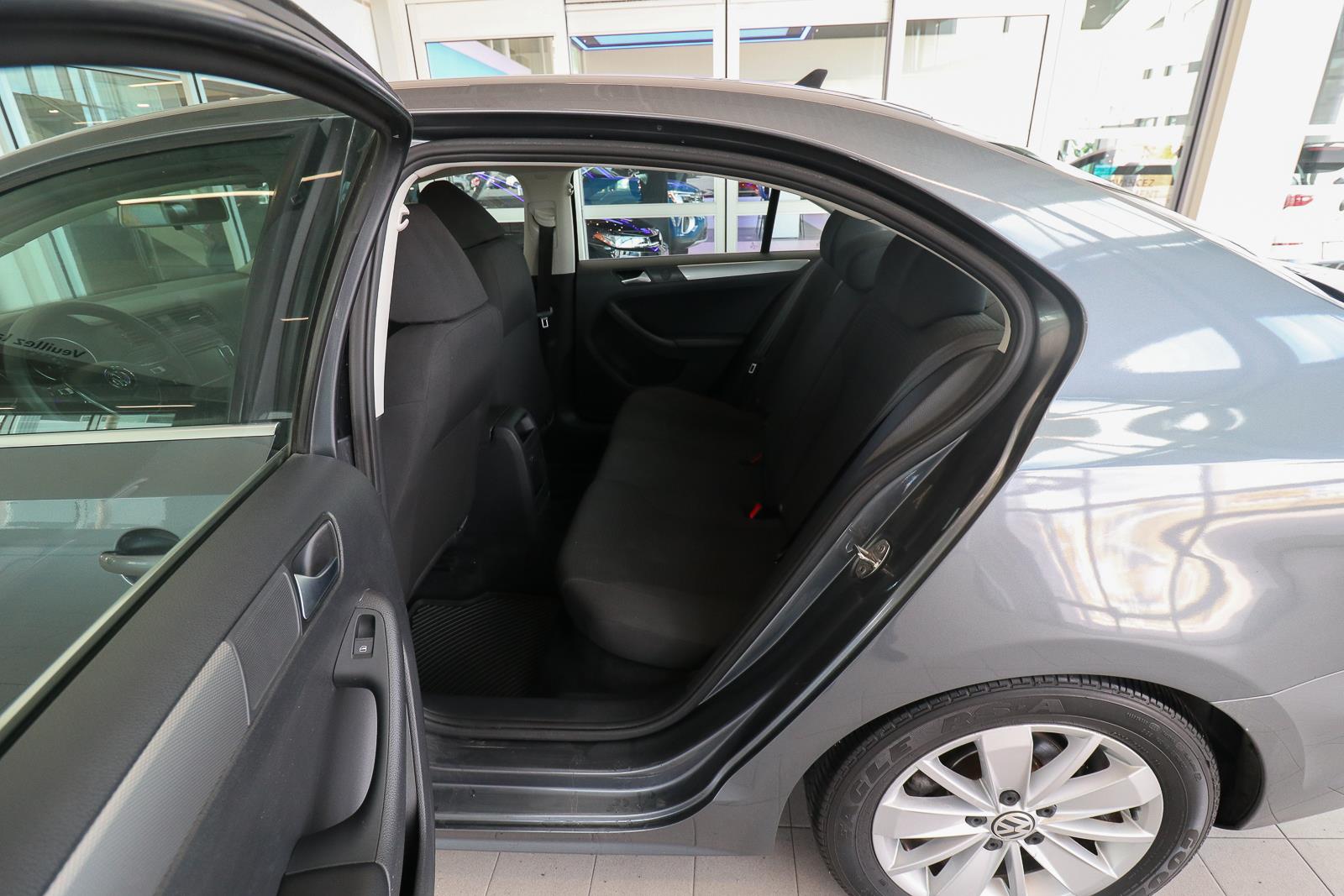 volkswagen Jetta Sedan 2015 - 14