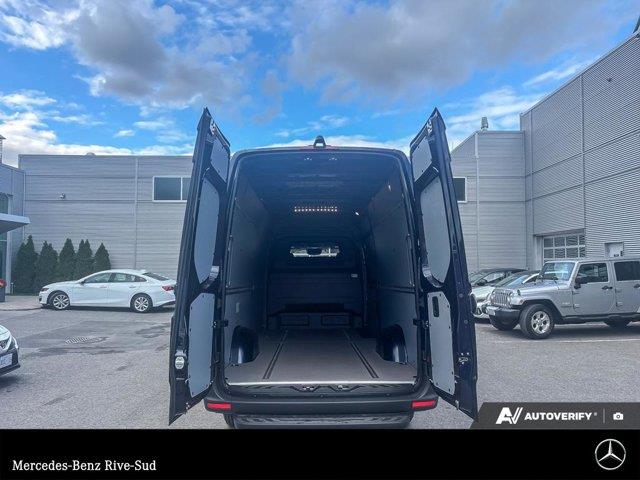mercedes-benz eSprinter Cargo Van 2025 - 16