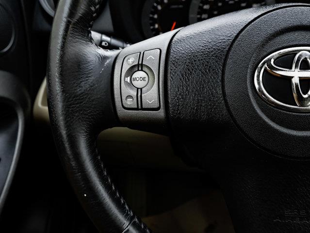 toyota RAV4 2010 - 21