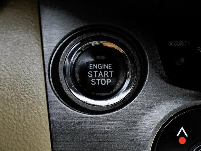 toyota RAV4 2010 - 24