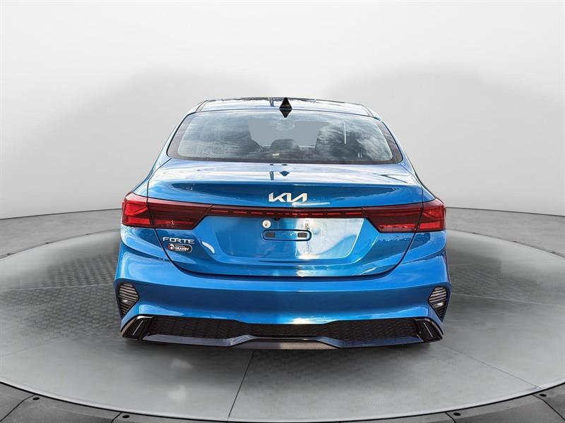 kia Forte 2022 - 4